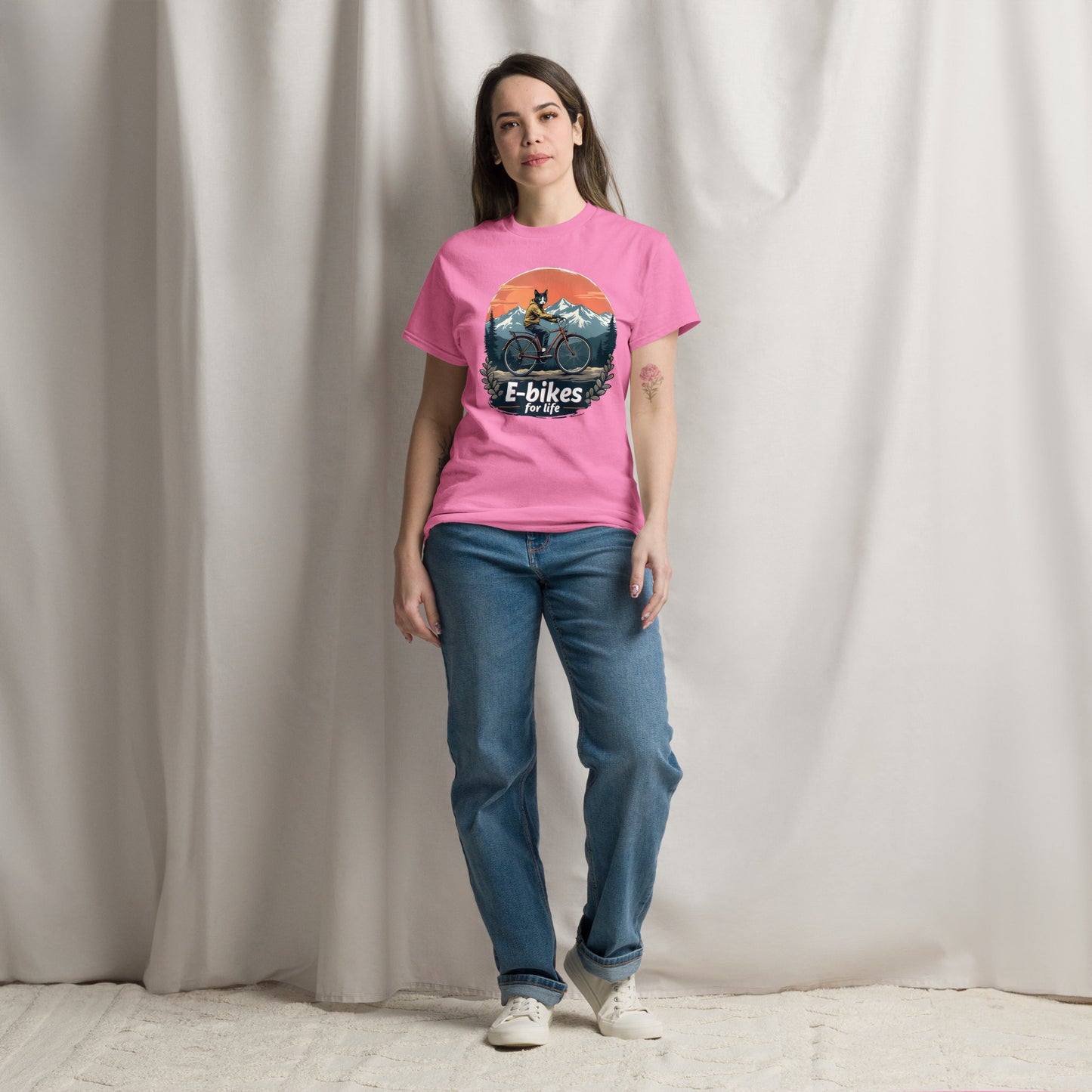 Women's Cats e-bikes for life classic tee