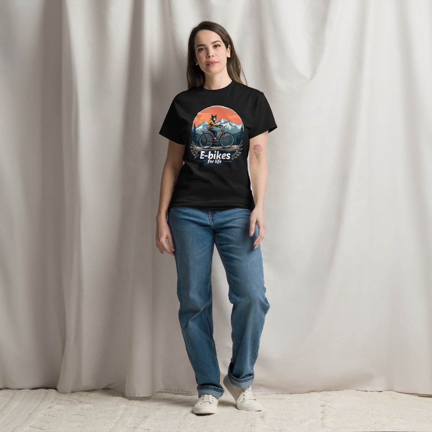 Women's Cats e-bikes for life classic tee