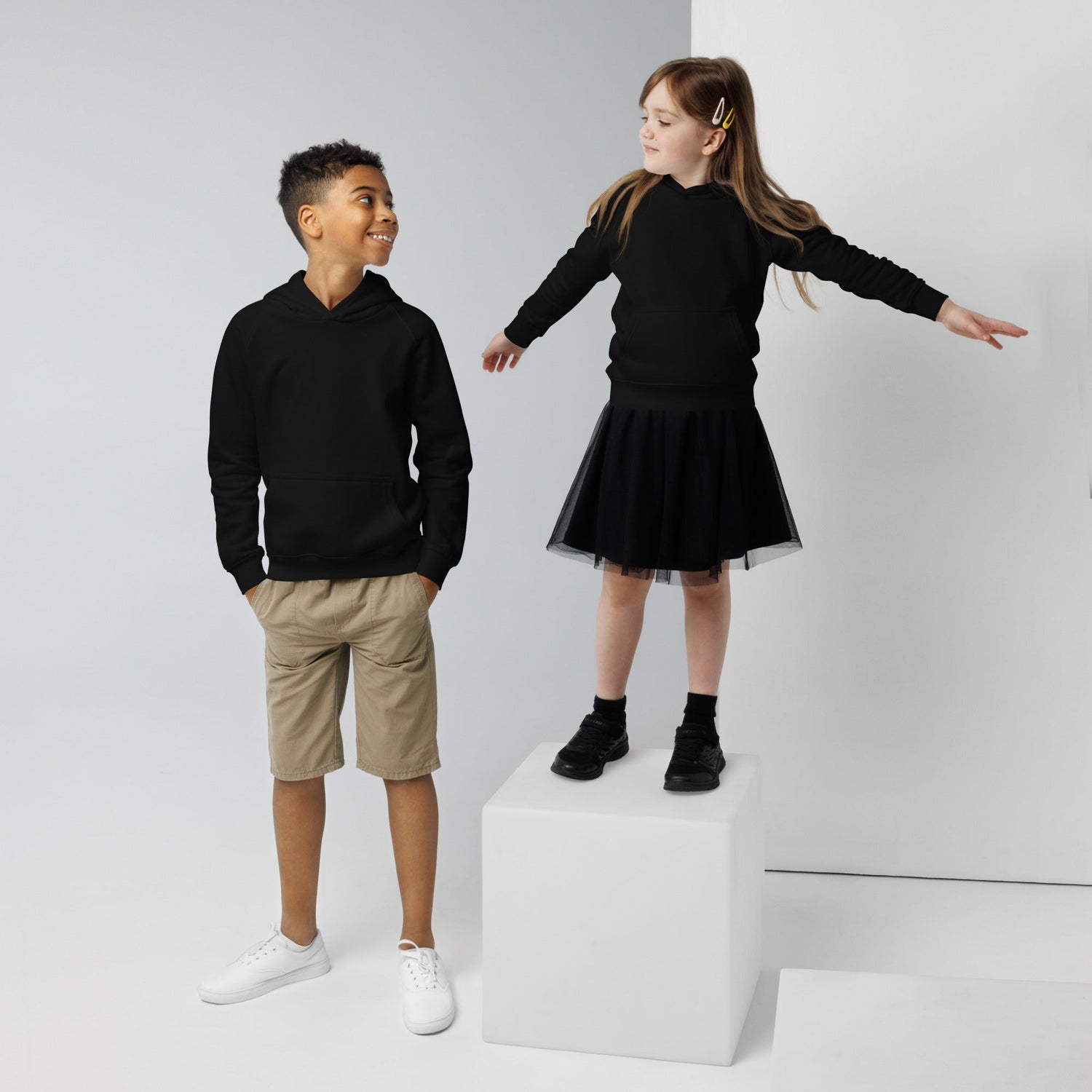 KIDS WEAR
