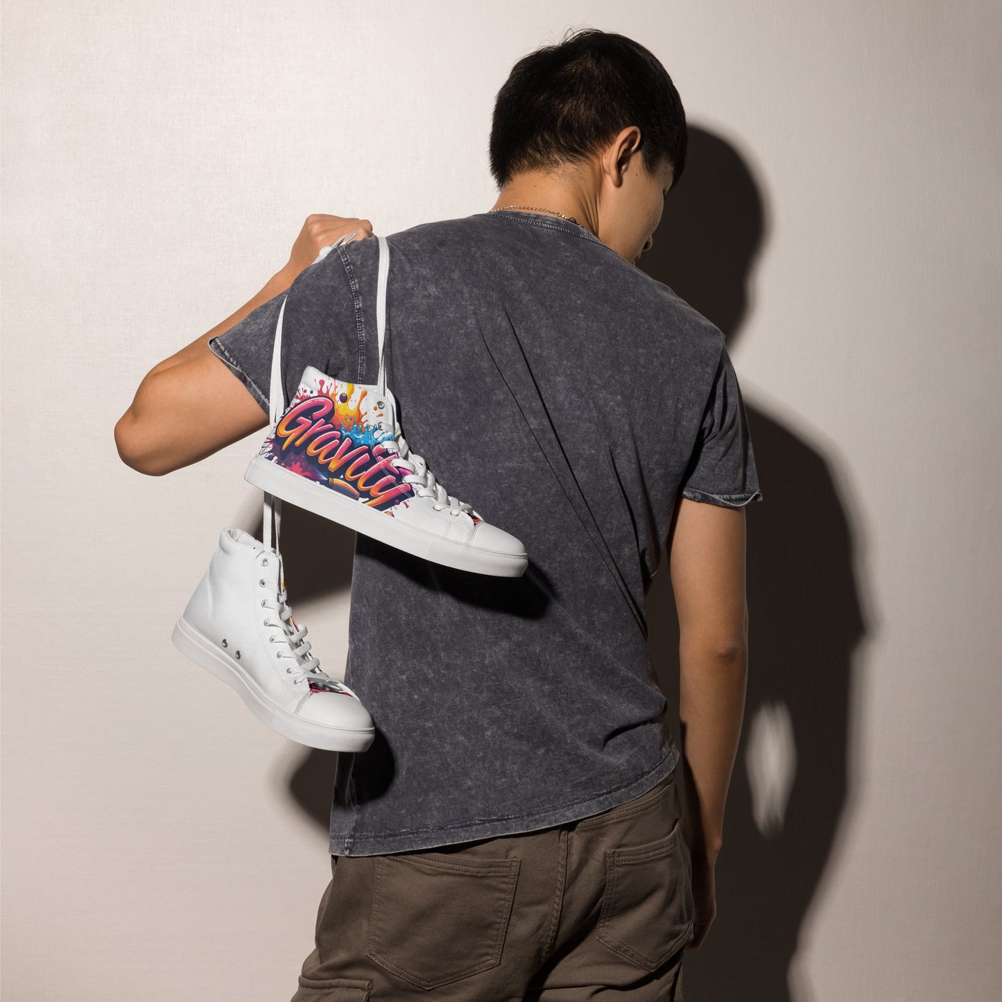 Men’s high top Gravity canvas shoes