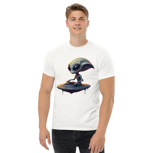Unisex UFO alien armed eyes classic tee